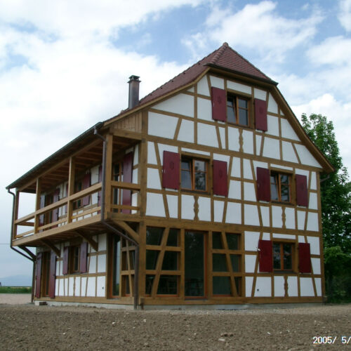 Construction d'une maison alsacienne à colombages