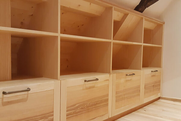Dressing en bois réalisé sur mesure par DATTLER