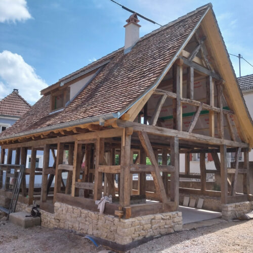 Restauration complète de la charpente et colombages d'un maison alsacienne