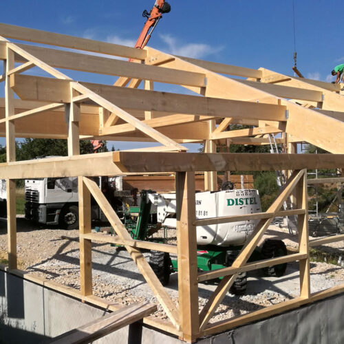 Construction d'un hangar structure bois