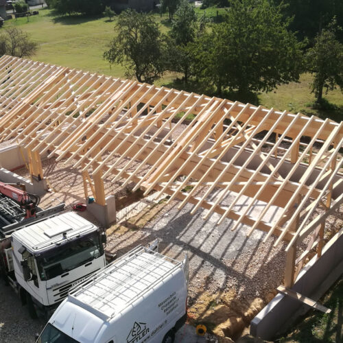 Construction d'un hangar structure bois