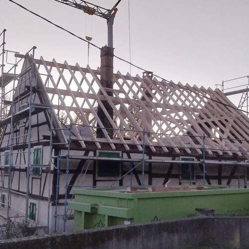 Rénovation de la charpente d'une maison alsacienne dans le Sundgau