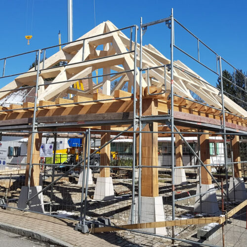 Construction d'une halle de marché - charpente traditionnelle, à Durmenach
