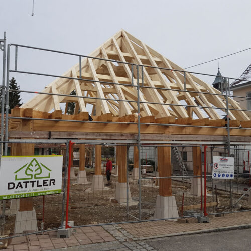 Construction d'une halle de marché - charpente traditionnelle, à Durmenach