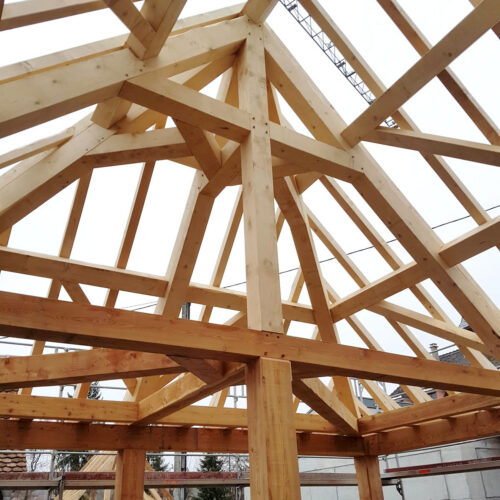 Construction d'une halle de marché - charpente traditionnelle, à Durmenach