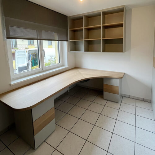 Bureau / bibliothèque sur mesure par Dattler menuiserie