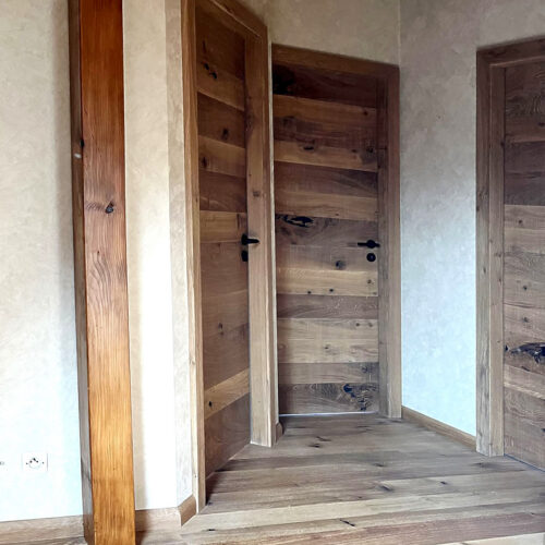 Portes intérieures bois rustique massif pleines