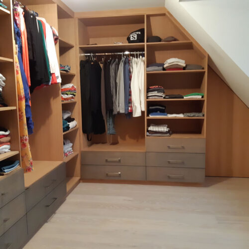 Dressing sur mesure en bois