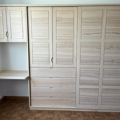 Placards sur mesure en bois