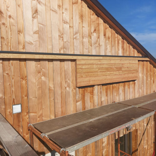 Volets coulissants en bois de douglas